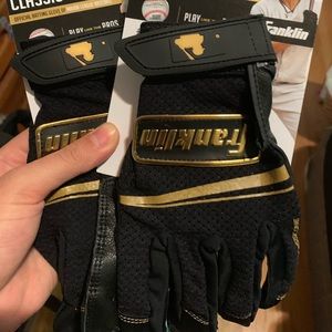Classic one LT batting gloves